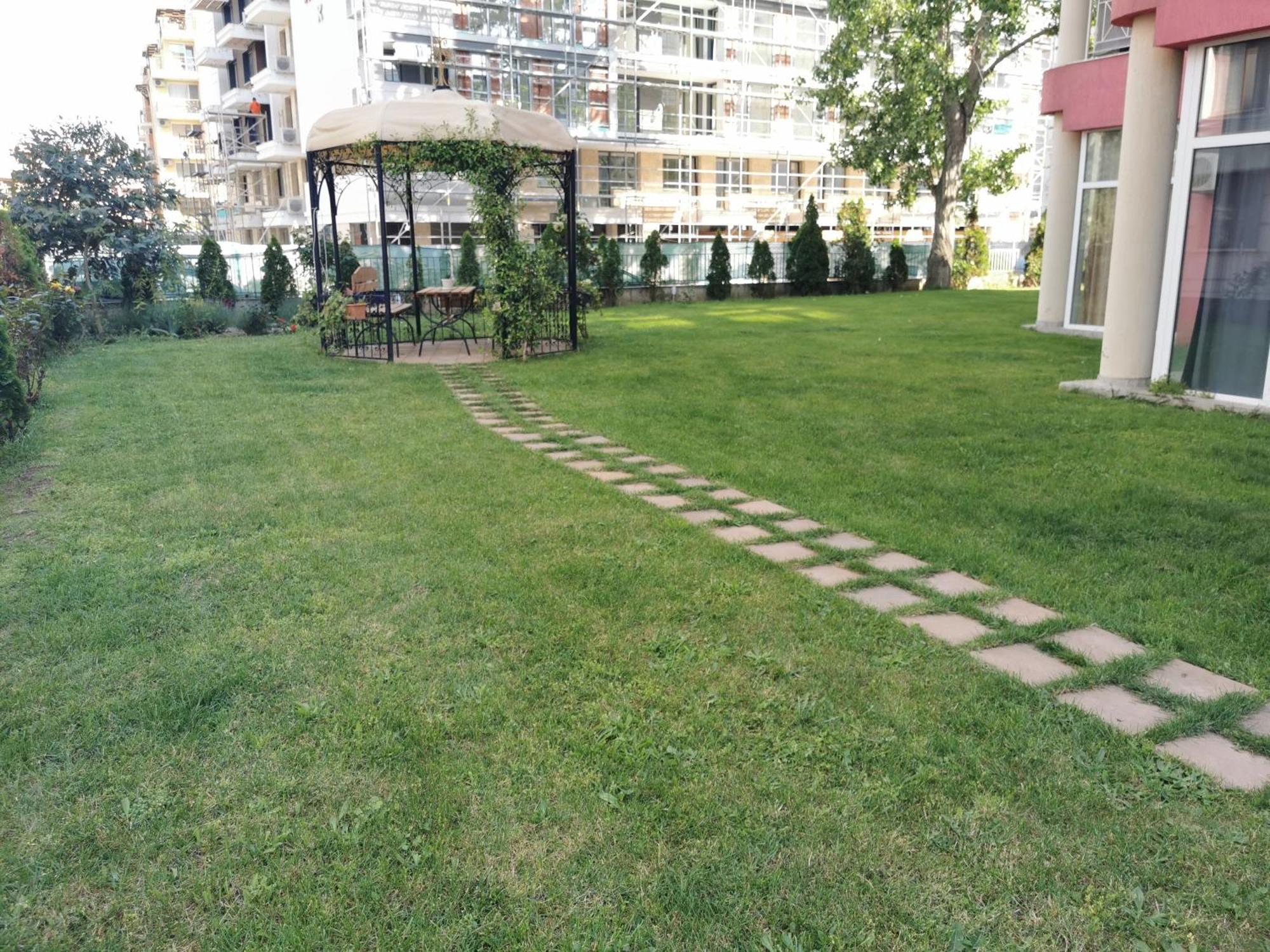 Rose Garden Omax Apartments Sunny Beach Eksteriør billede