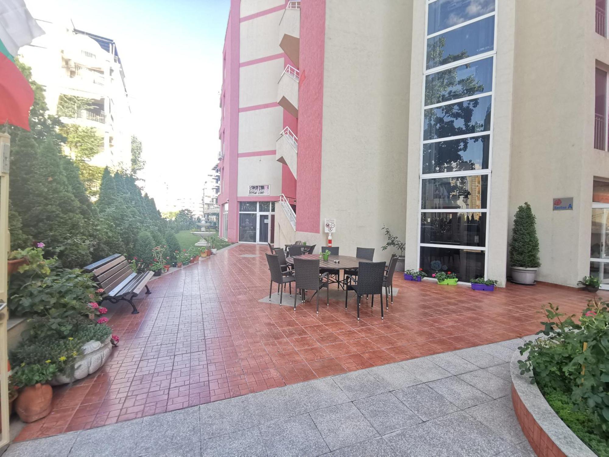 Rose Garden Omax Apartments Sunny Beach Eksteriør billede