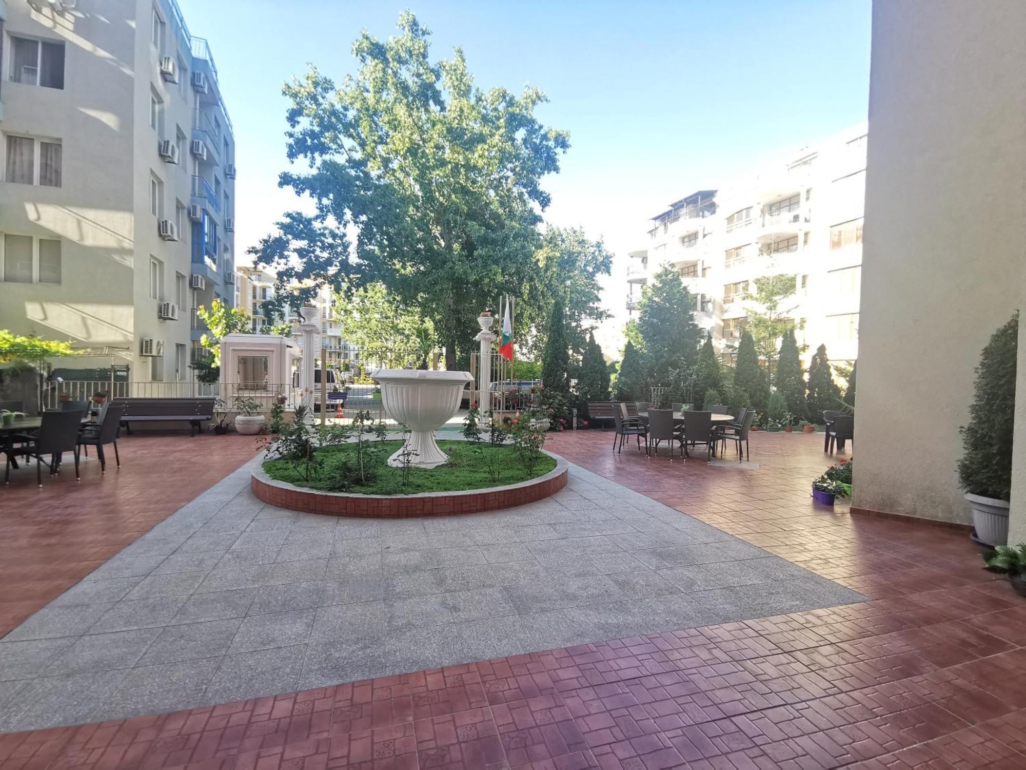 Rose Garden Omax Apartments Sunny Beach Eksteriør billede