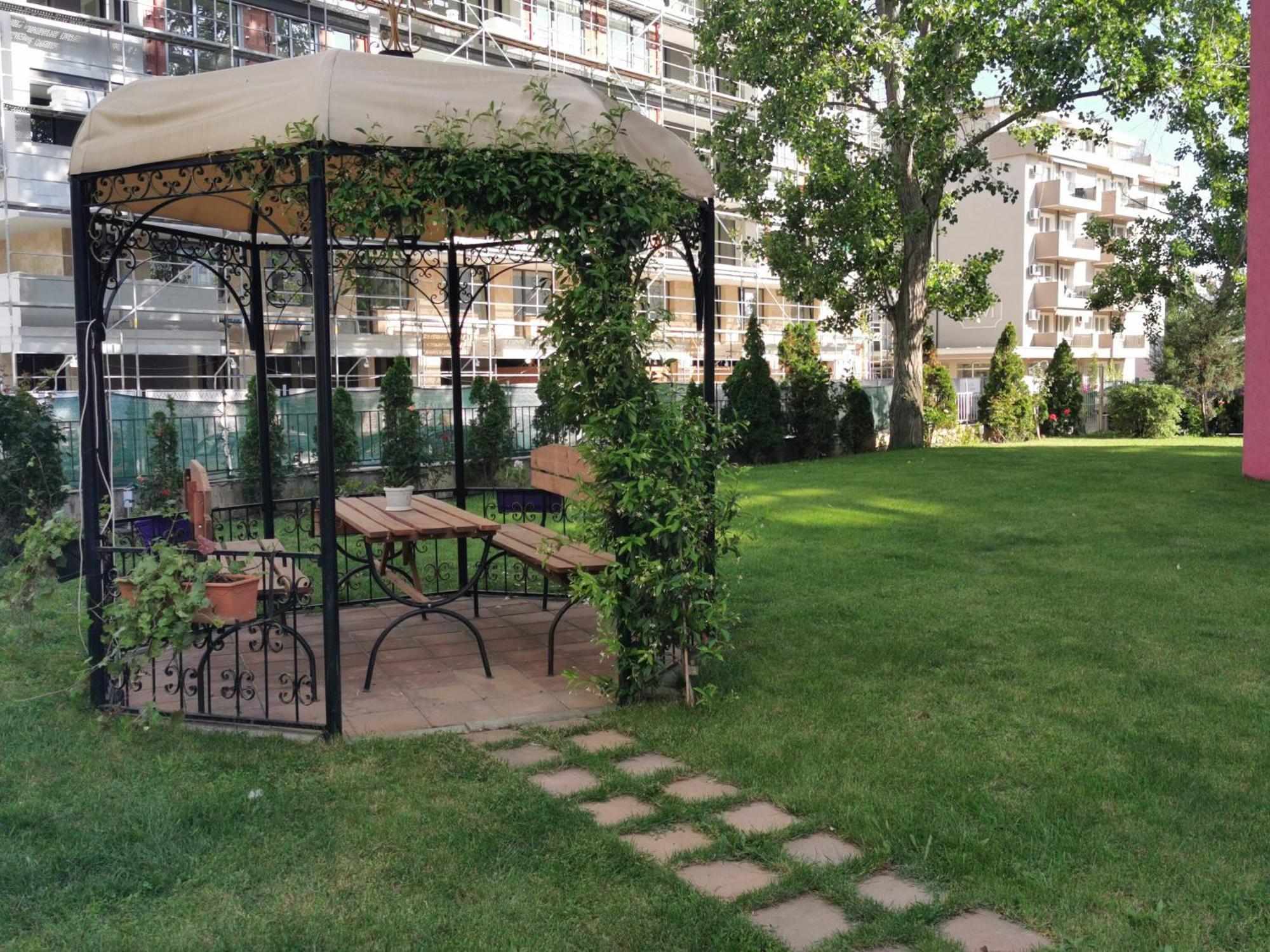 Rose Garden Omax Apartments Sunny Beach Eksteriør billede