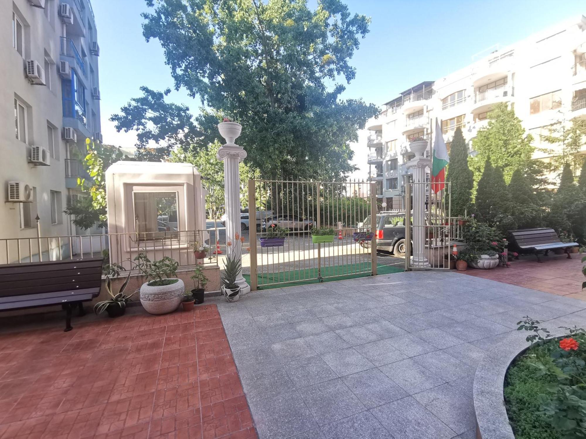 Rose Garden Omax Apartments Sunny Beach Eksteriør billede